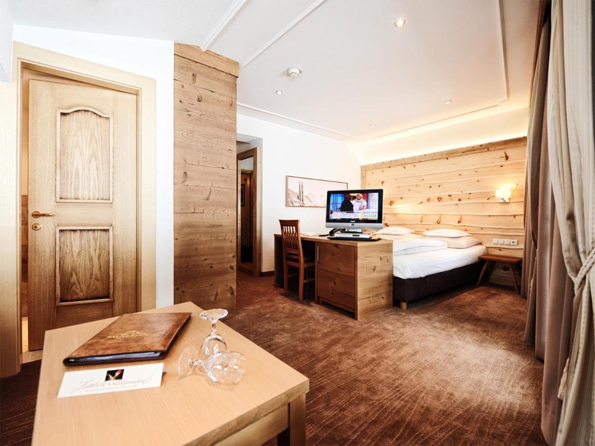 Salnerhof Superior Lifestyle Resort Ισγκλ Δωμάτιο φωτογραφία