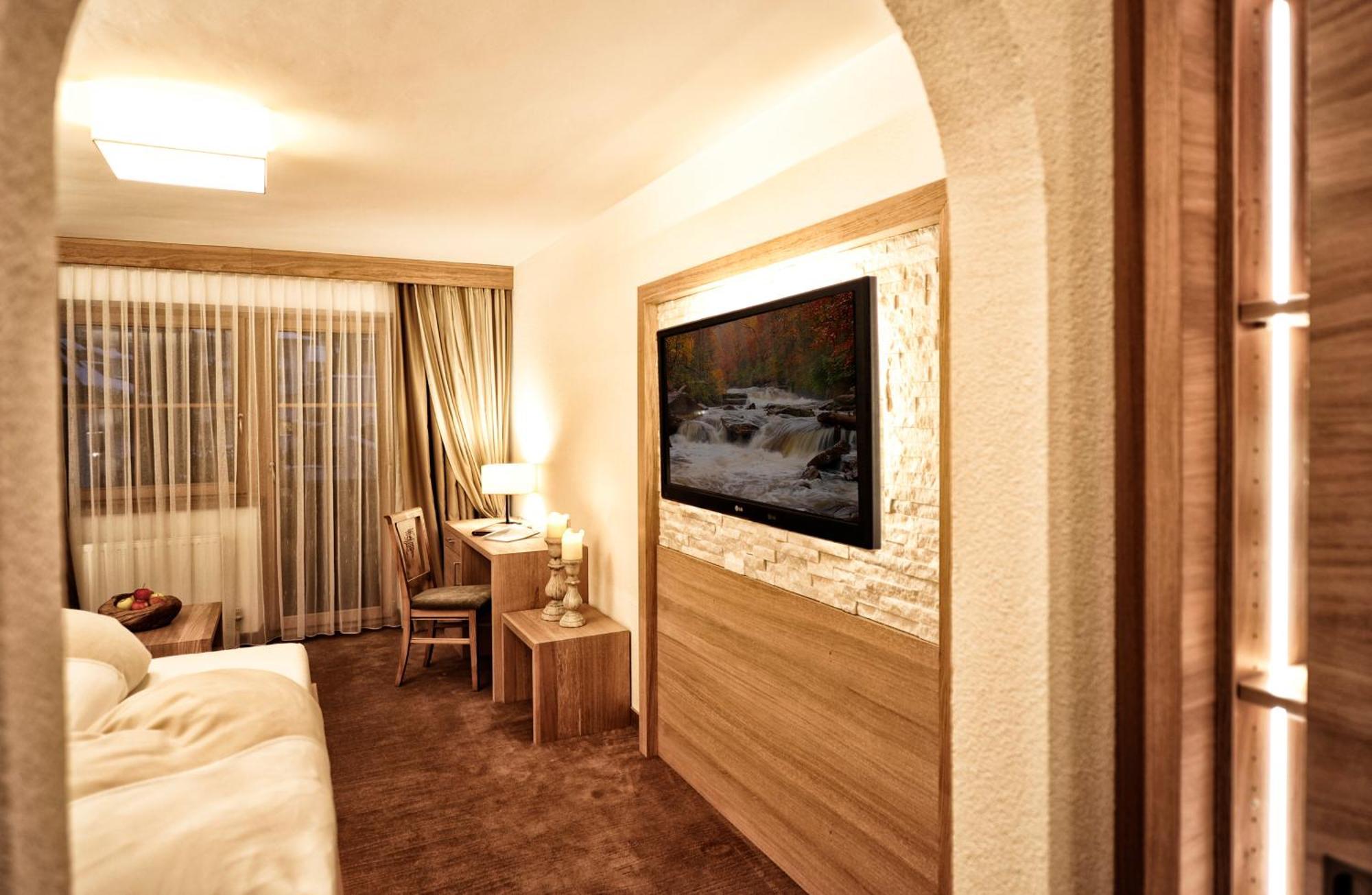 Salnerhof Superior Lifestyle Resort Ισγκλ Δωμάτιο φωτογραφία